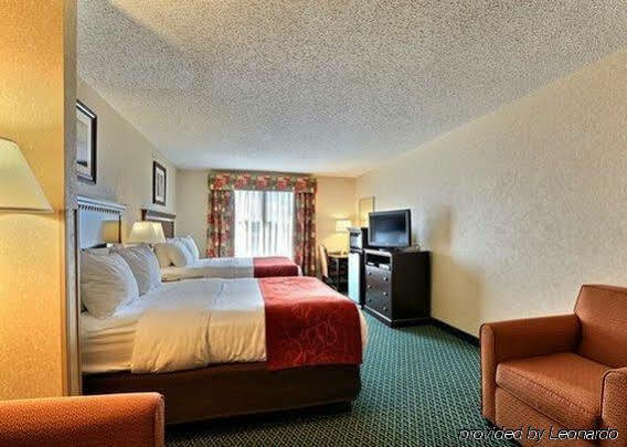 Comfort Suites Canton - Detroit Экстерьер фото