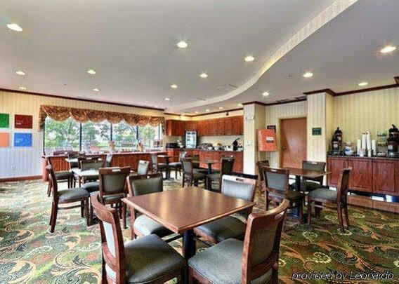 Comfort Suites Canton - Detroit Экстерьер фото